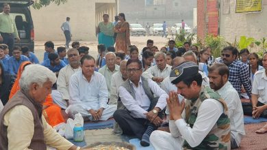 Photo of कमांडो सुरेंद्र सिंह विधायक के द्वारा दिल्ली छावनी विधानसभा में स्कूल के भूमिपूजन कर आधुनिकीकरण के कार्य का शुभारम्भ एवं उद्घाटन किया I