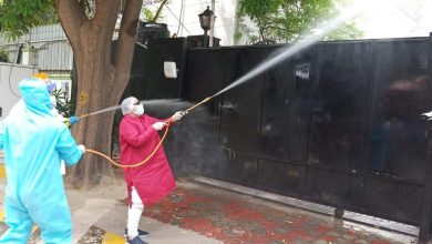 Photo of NDMC Mayor Avtar Singh and Chairman of the Standing Committee Jai Prakash JP today sanitizes the area around the Delhi CM’s residence and Civil Line area